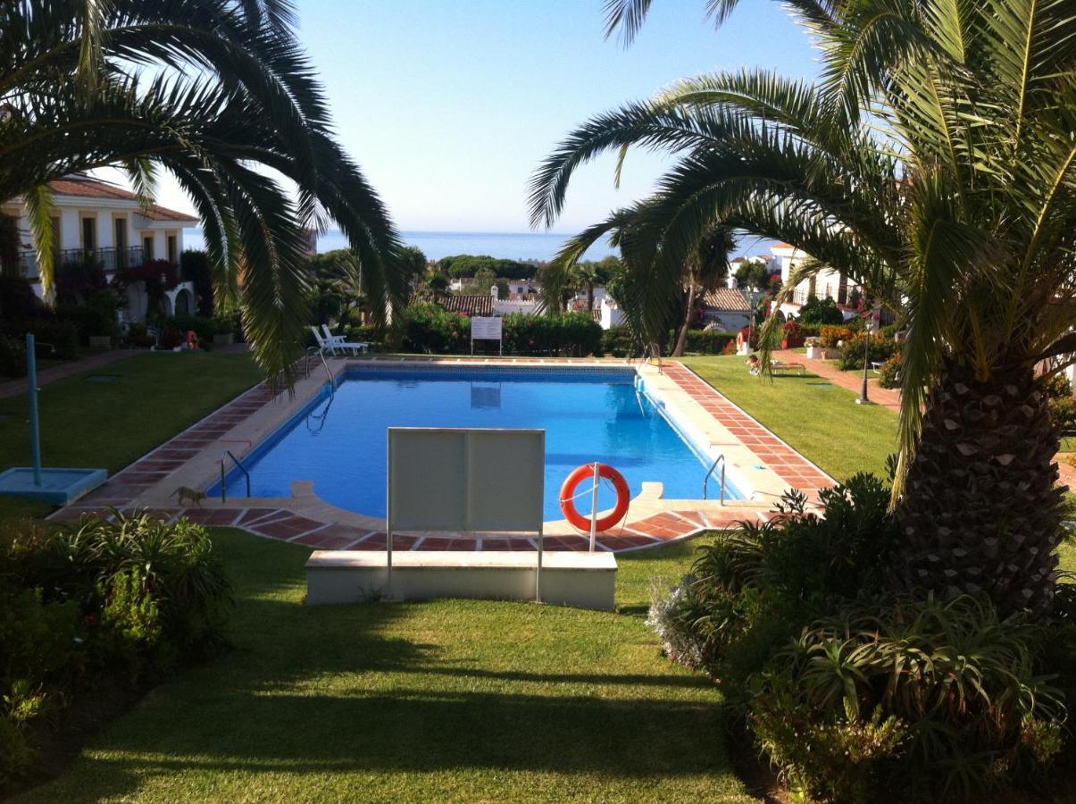 Villa Adosado En Residencial Sitio de Calahonda Zimmer foto